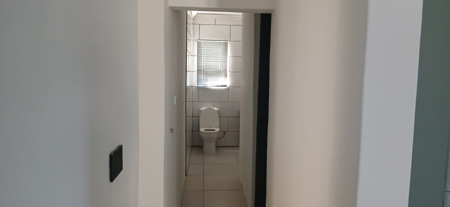 To Let 4 Bedroom Property for Rent in Hopefield Western Cape